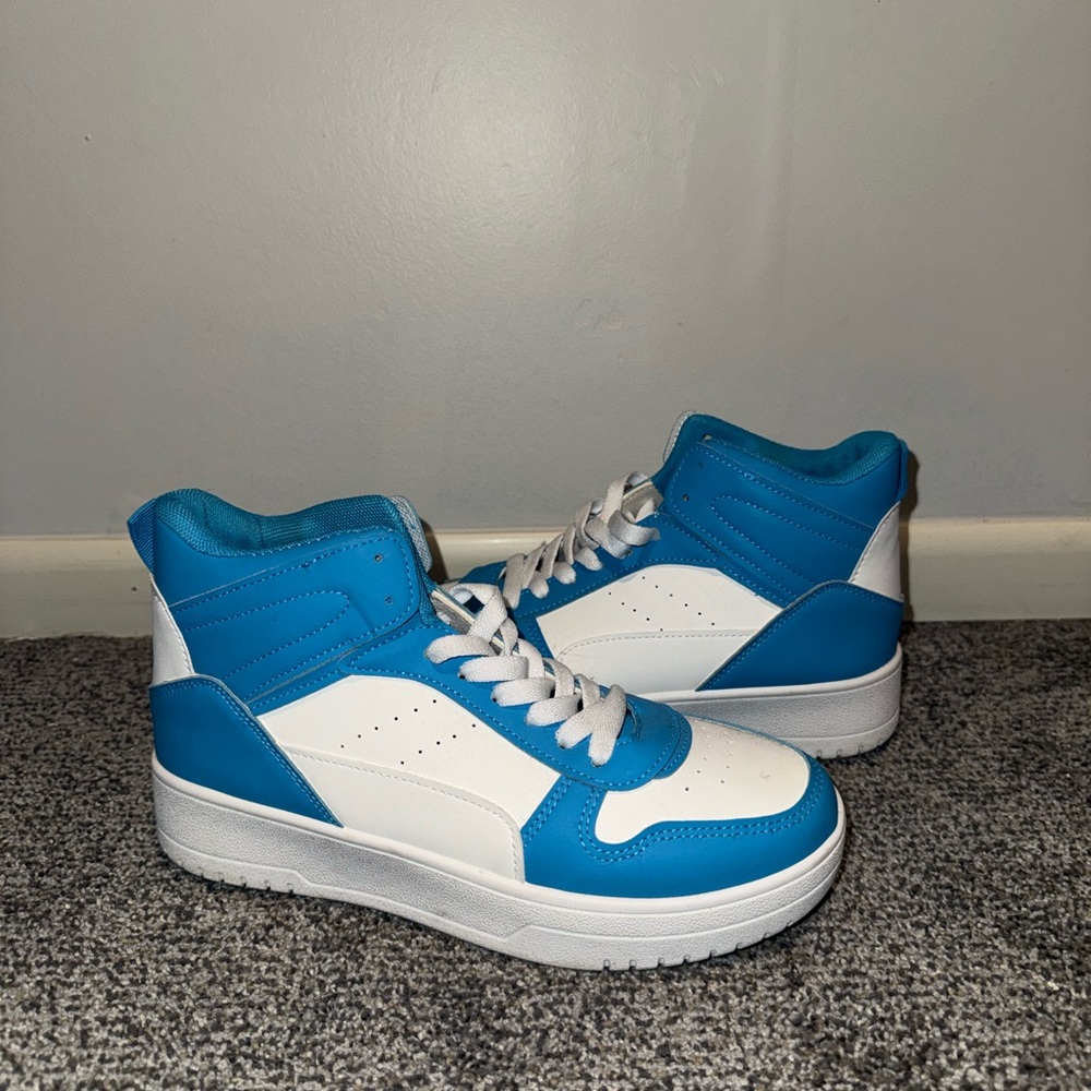 Wild Diva Blue and White Sneakers
